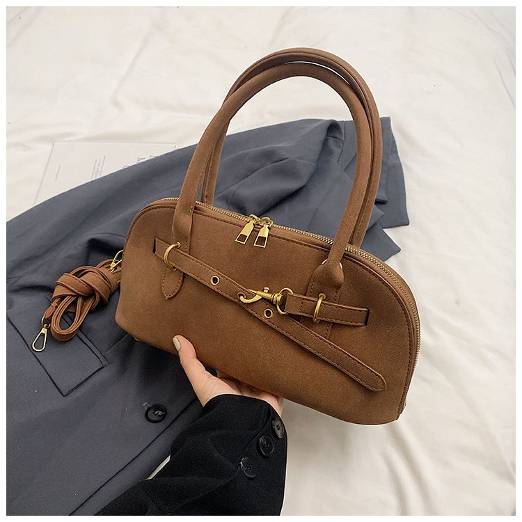 Matte shell bag, large capacity fashionable handbag for women, 2024 autumn and winter new item, high-end versatile_voghion.com