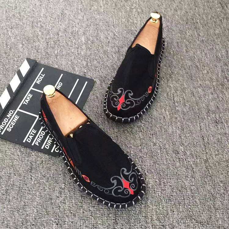 Leisure Embroidered Xishan Handmade Cloth Shoes Men And Women's Old Beijing Breathable Social Bean Shoes Canvas_voghion.com