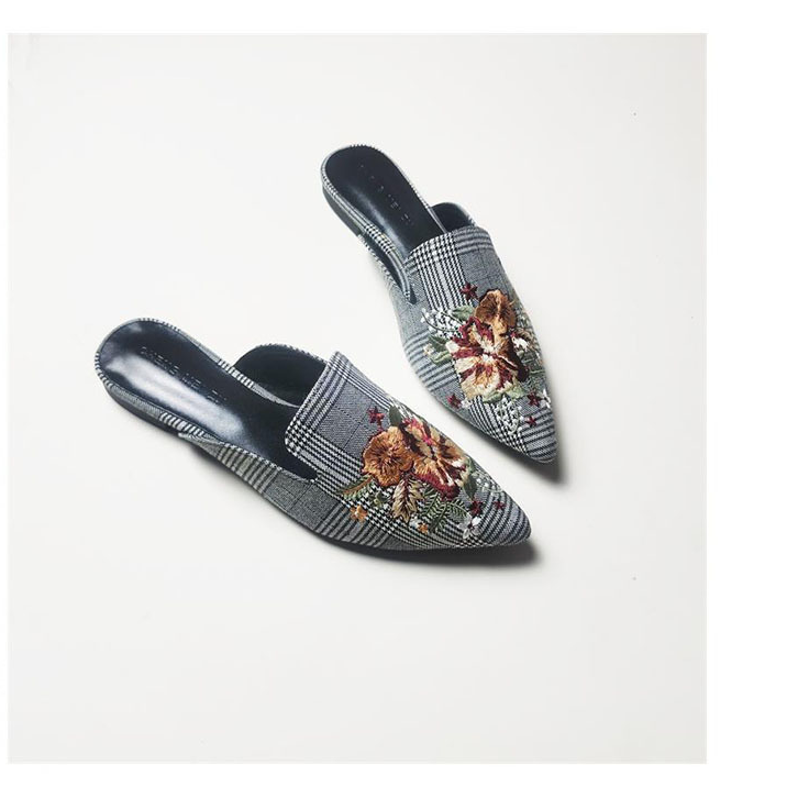 Damenschuhe New Style Net Red Flat Bottom Mule Slippers New Style Stickerei Pointed Toe Damenschuhe Retro Halbschuhe Damen_voghion.com