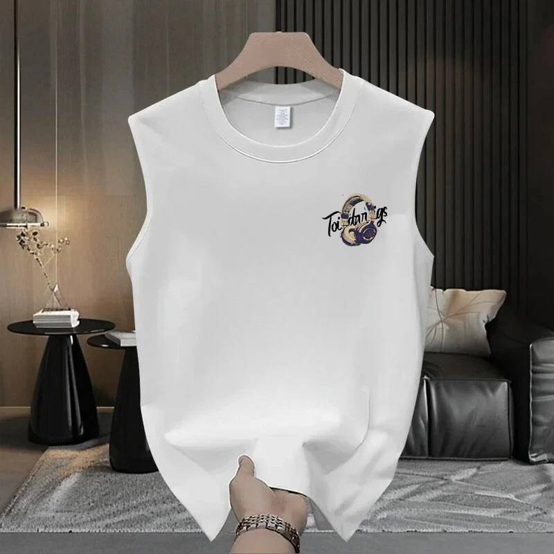Ein neues ärmelloses T-Shirt mit Rundhalsausschnitt einer trendigen Marke für den Sommer 2025, ein lockeres und lässiges Herrenoberteil_voghion.com