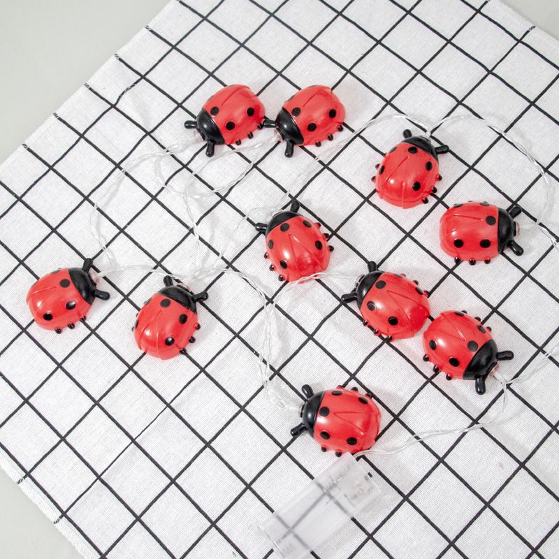 LED Ladybug String Lights - Outdoor Decorative Bug Lights For Garden, Christmas, And Parties (10/20/40 LEDs, Battery/USB/Solar Powered, Warm White)_voghion.com