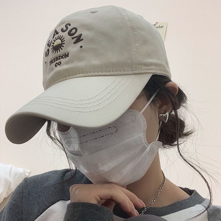 Dame Duck Tongue 2024 Ny vår/sommer Face Show Liten koreansk utgave Versile Instagram Deep Top Casual Baseball_voghion.com