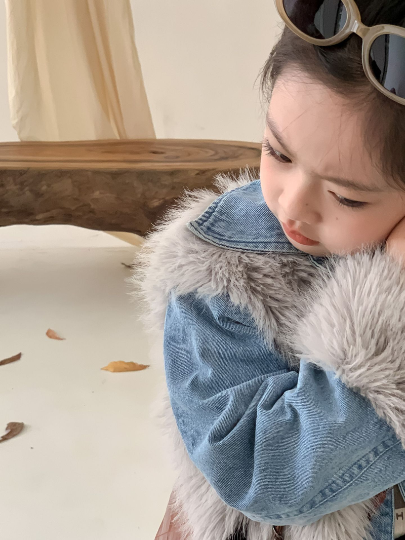 La torta per bambini supera lo stile hipster Cappotto ispessito in pelliccia di jeans patchwork in pelliccia di volpe imitazione per ragazza invernale per bambini_voghion.com