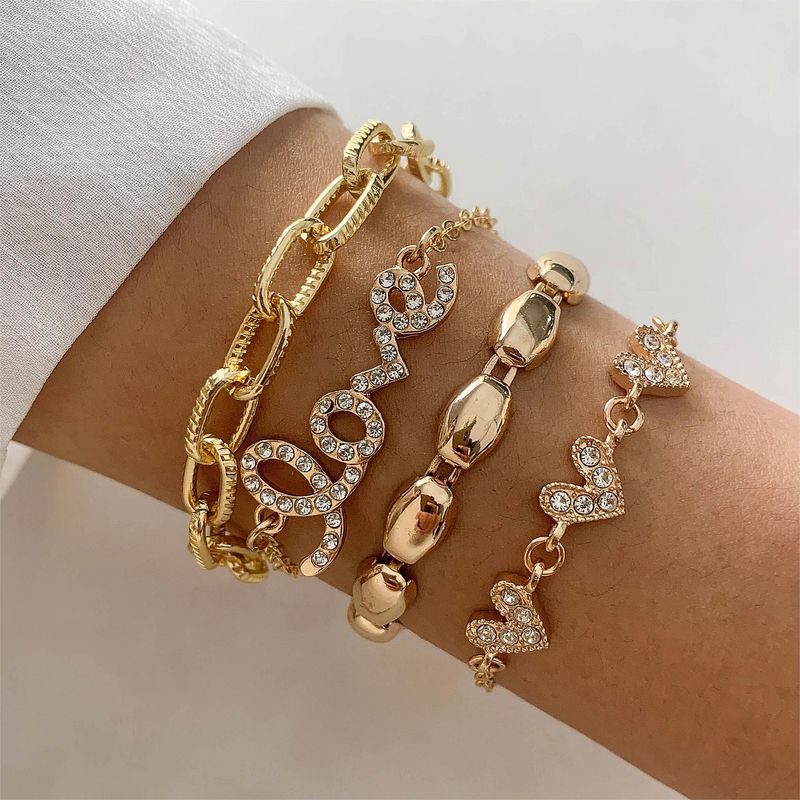 Pulseiras Premium Sense Dia Chain Multicamadas Empilhadas Design Criativo Pulseira de Carta de Amor Conjunto de 4 Peças para Mulheres_voghion.com