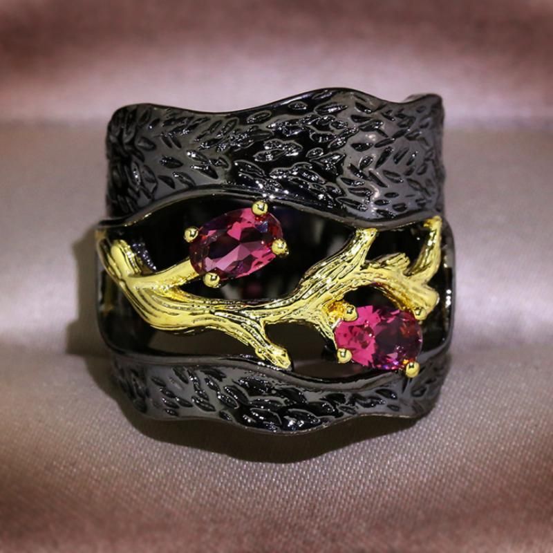 New Two-Tone Thorn Unique Niche Dark High-End Ring_voghion.com