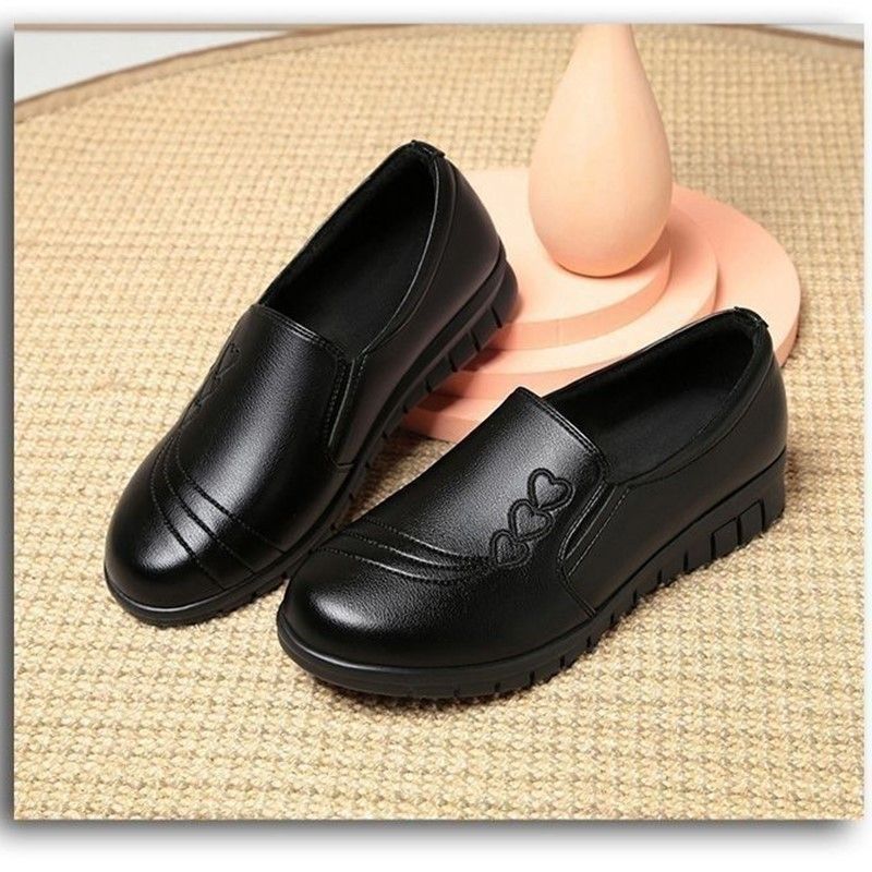 Rutschfeste Arbeitsschuhe Damen Schwarz Flache Sohlen Fußabdeckung Mutterschuhe Küchenarbeitsschuhe Wasserdichte Schuhe Weiches Leder Weiche Sohlen Damen Einzelschuhe_voghion.com