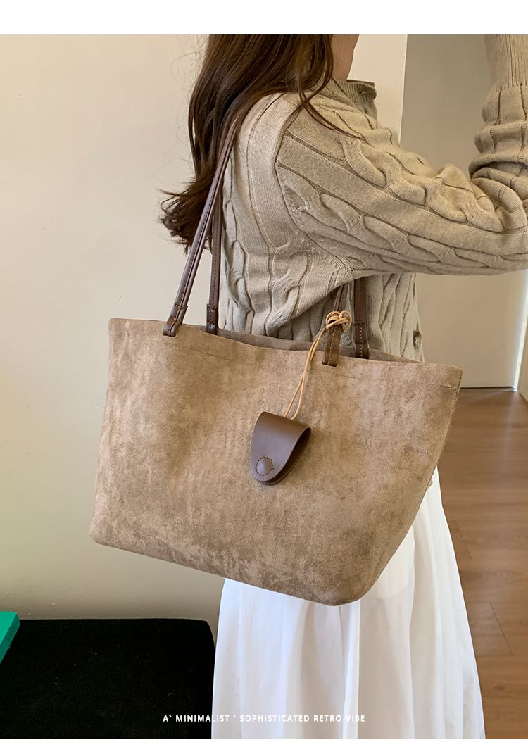 Sac fourre-tout rétro en daim pour femme, grande capacité, automne/hiver 2025, nouveau sac fourre-tout tendance haut de gamme, sac à bandoulière simple_voghion.com