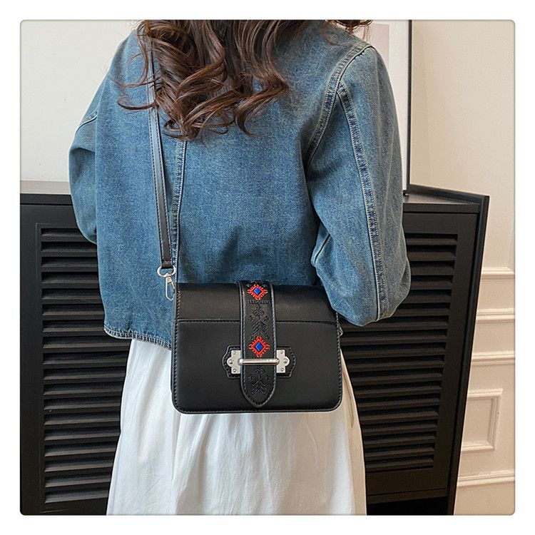 Designer Unique High appearance level embroidery women's bag 2023 summer new national style tofu bag with personality crossbody bag shoulder bag_voghion.com