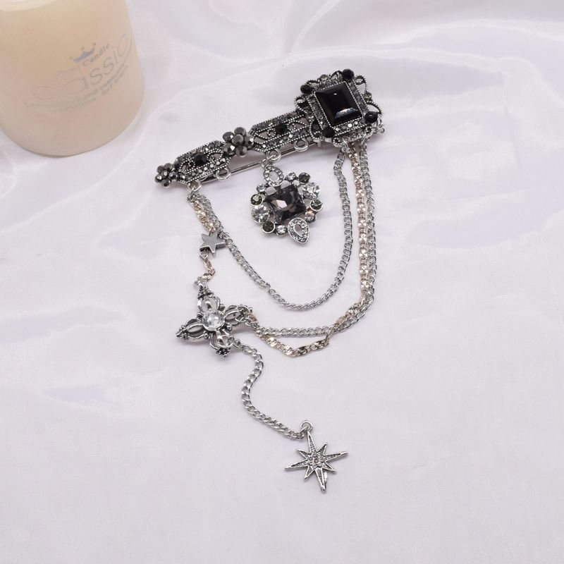 Ins Style Retro Fashion Dark Style Cool Handsome Black Gemstone Sparkling Diamond Star Tassel Chain Brooch Suit Accessories Trend_voghion.com