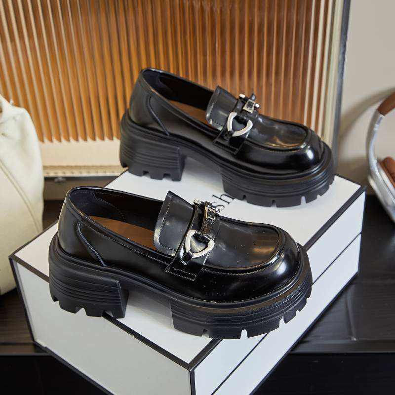 Zapatos pequeños de cuero con suela de espuma y cojín de piel de oveja Mingliu para mujer en la primavera de 2025, nuevos mocasines de estilo británico, zapatos de mujer retro casuales y versátiles_voghion.com
