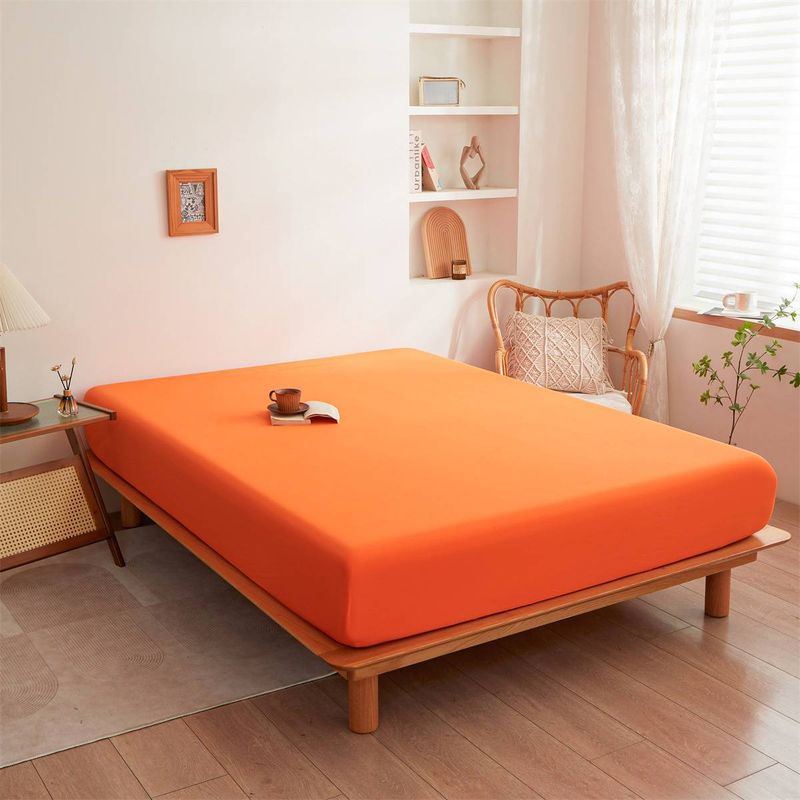 Drap-housse uni – Protège-matelas extensible et antidérapant (blanc, rose, bleu ciel et plus) – Couvre-lit minimaliste moderne_voghion.com