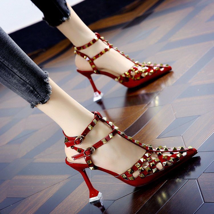 Römische Nieten im Hohlzehen-Design mit T-förmiger Schnalle, Sandalen mit spitzen Zehen und dünnem Absatz, Bankett-High-Heels für Damen_voghion.com