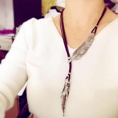 Collier 3D tendance pour femmes 2025, cube d'amour, pendentif en strass étincelant, petite boîte, chaîne à cadenas courte, collier et pendentif Maxi_voghion.com