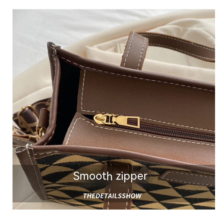 Herbst und Winter Große Kapazität Taschen 2023 Neue frauen Taschen Mode Pendler Schulter Taschen Casual Persönlichkeit College Student Tragetaschen_voghion.com