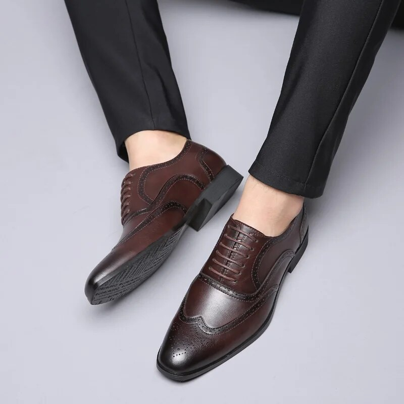 Cost performance Classic Oxfords Leather Formal Pointed Toe Business Office Dress Man Brogue Flats Wedding Party Shoes_voghion.com