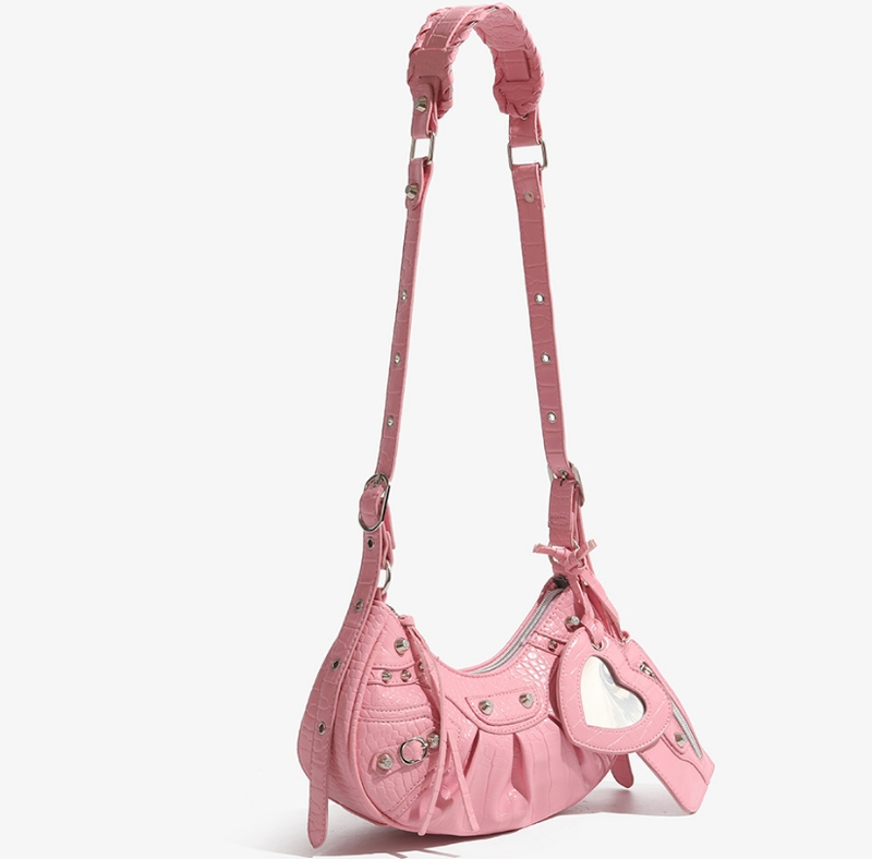 2024 Nuova borsa a tracolla monospalla di lusso con nappa e rivetto alla moda e alla moda, borsa da donna, borsa da moto, borsa da ascella_voghion.com