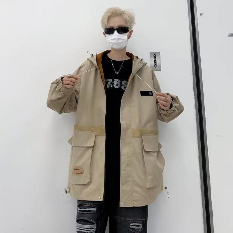 Wasserdichte Windjacke für Herren – Leichter Outdoor-Mantel mit Kapuze für Wandern & Streetwear (Schwarz/Beige)_voghion.com