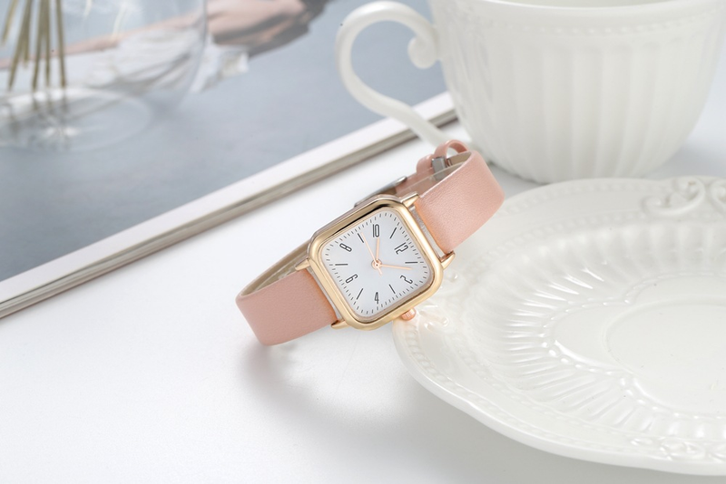 Orologio da donna alla moda, nuovo stile Instagram, serie Sen, moda digitale, minimalista, quadrato, con cintura per studenti, quadrante piccolo_voghion.com