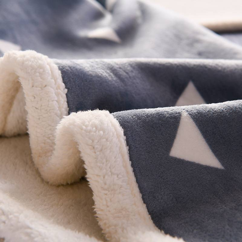 Plüsch-Fleecedecke für Kinder aus Lammfell – ultraweiche doppellagige Sherpa- und Korallenfleecedecke_voghion.com