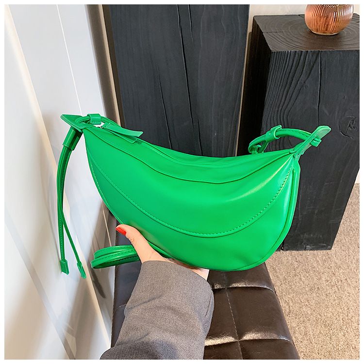 2024 Korean New Crossbody Dumpling Modische und Nischendesign-Brust Vielseitige trendige One-Shoulder-Damentasche_voghion.com