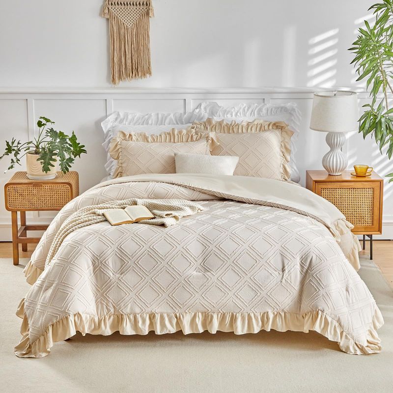 Rautengetuftetes Rüschen-Bettwäscheset – leichte 3-teilige Mikrofaser-Bettwäsche mit floralem Stichdesign, Ganzjahreskomfort_voghion.com