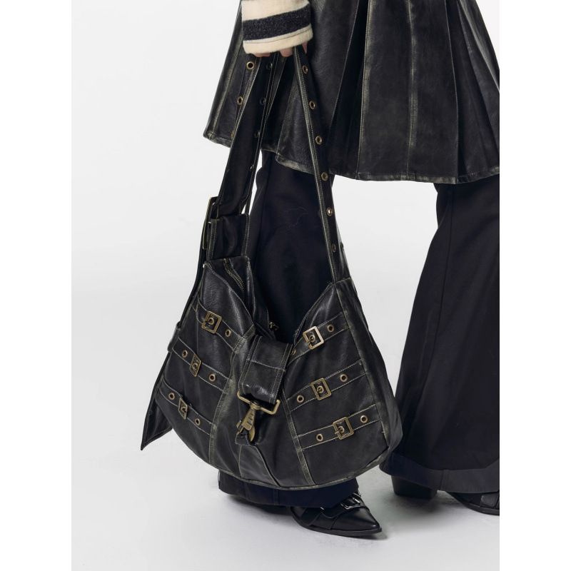 Niche Design 2025 Super Cool Spring And Summer New High-end Wide Strap Commuter Women's Large-capacity Single Shoulder Crossbody Bag Fashionable Daily_voghion.com