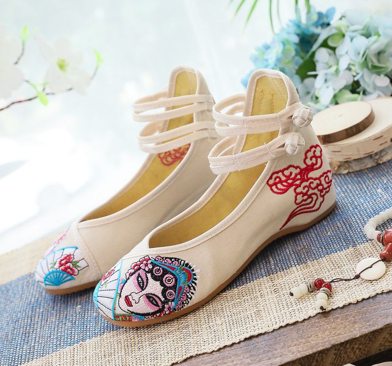 Traditionelles chinesisches Gesichts-Make-up im Stil der Peking-Oper, Tänzer-Stickerei, bestickte Oxford-Absätze, Stoffschuhe mit weicher Sohle_voghion.com