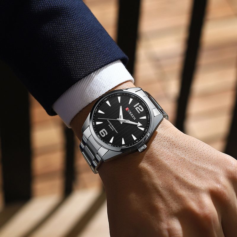 Klassische, wasserdichte Herrenuhr mit großem, rundem Zifferblatt, Edelstahlarmband und minimalistischem Design für Business und Freizeit_voghion.com