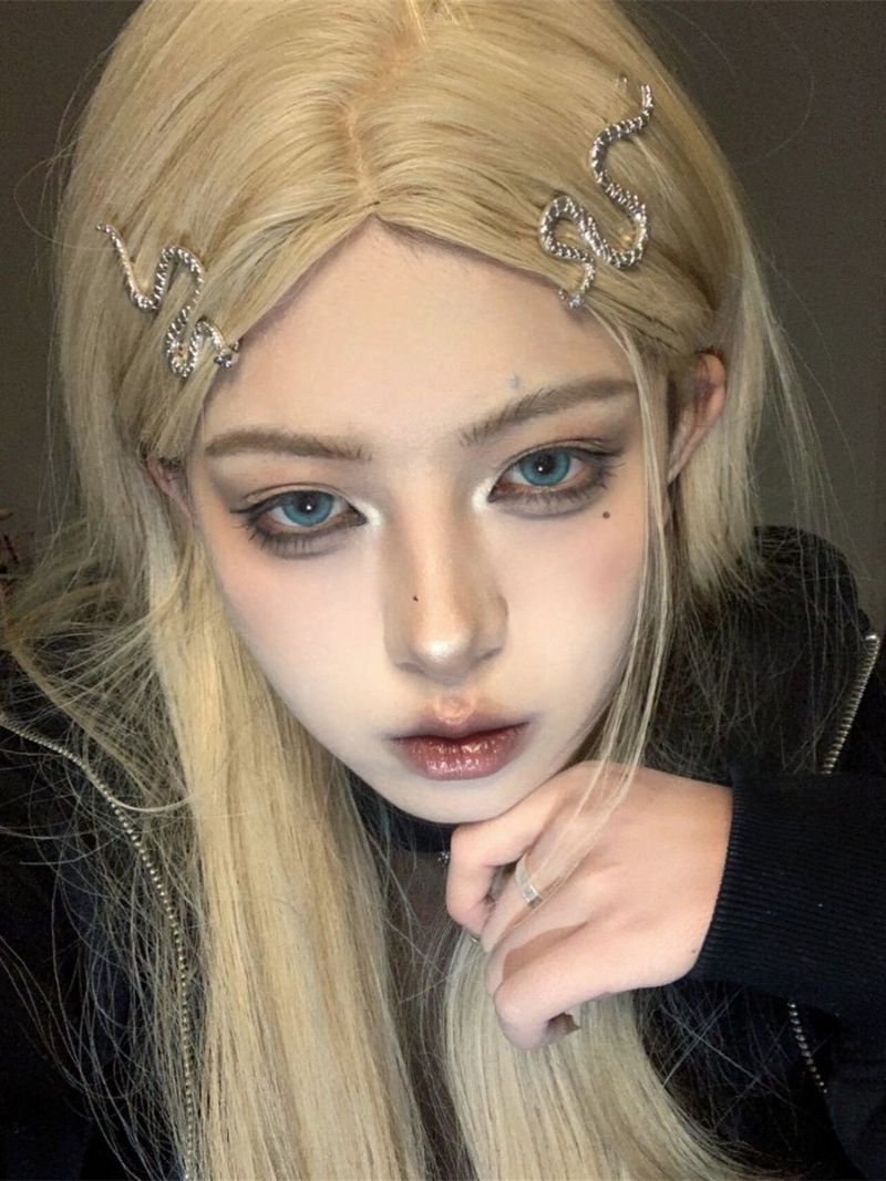 Silver Snake-Shaped Hair Clip For Women, Side Dark Style, Versatile, Unique, Cool Bangs Clip, Trendy Ins Style_voghion.com