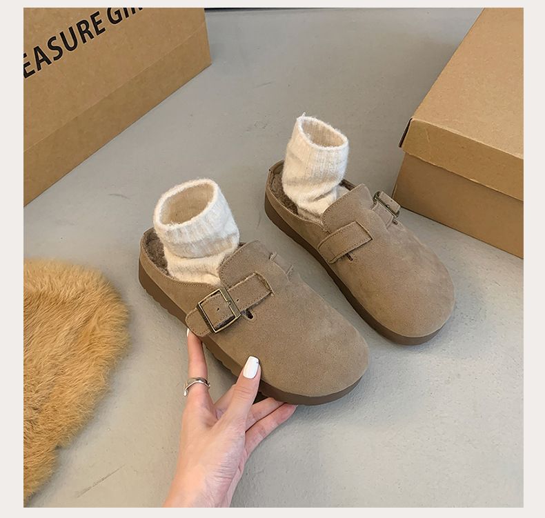 The new autumn shoes lazy man bun head half drag outside to wear fluffy slippers_voghion.com