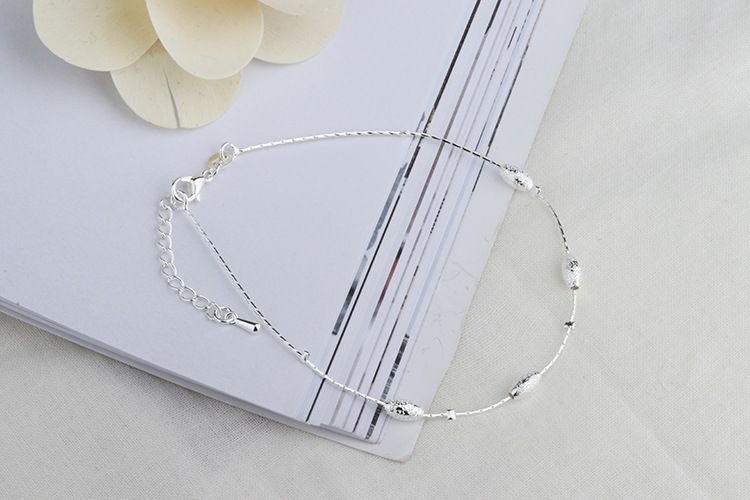 versione del braccialetto alla caviglia coreano estivo in argento, calzature alla moda, gioielli da spiaggia alla moda ed eleganti per le donne_voghion.com
