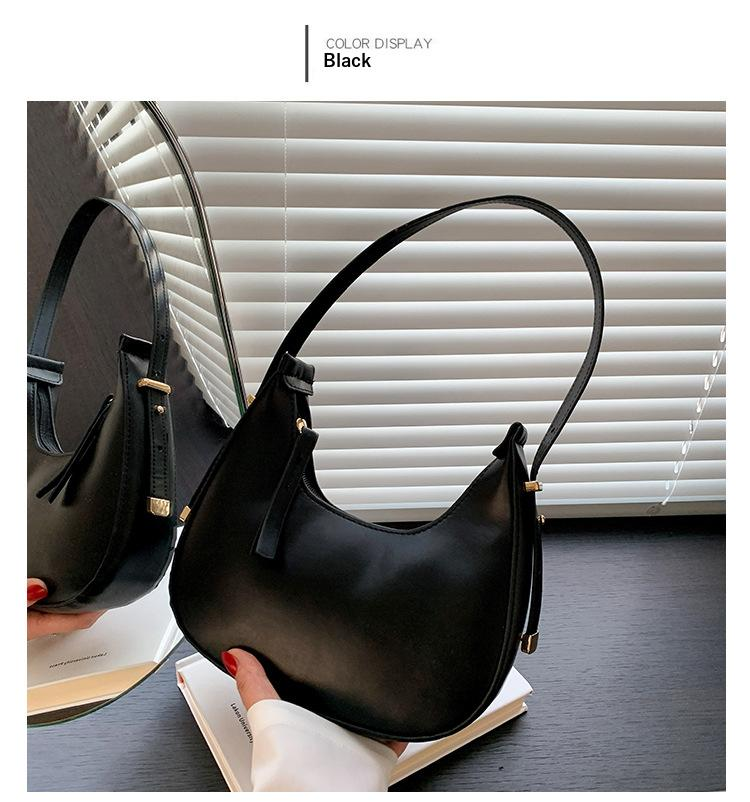 Retro Trend Schëllerbeutel 2023 Summer nei Posch Fraen modesch einfach Ënneraarmbeutel Nisch Koreanesch Neimoundbeutel_voghion.com