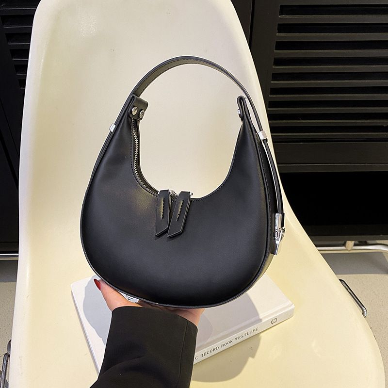 2024 Neue Handtasche im Nischendesign, modische bonbonfarbene Macaron-Trendy-One-Shoulder-Underarm-Knödeltasche, geeignet zum Einkaufen_voghion.com
