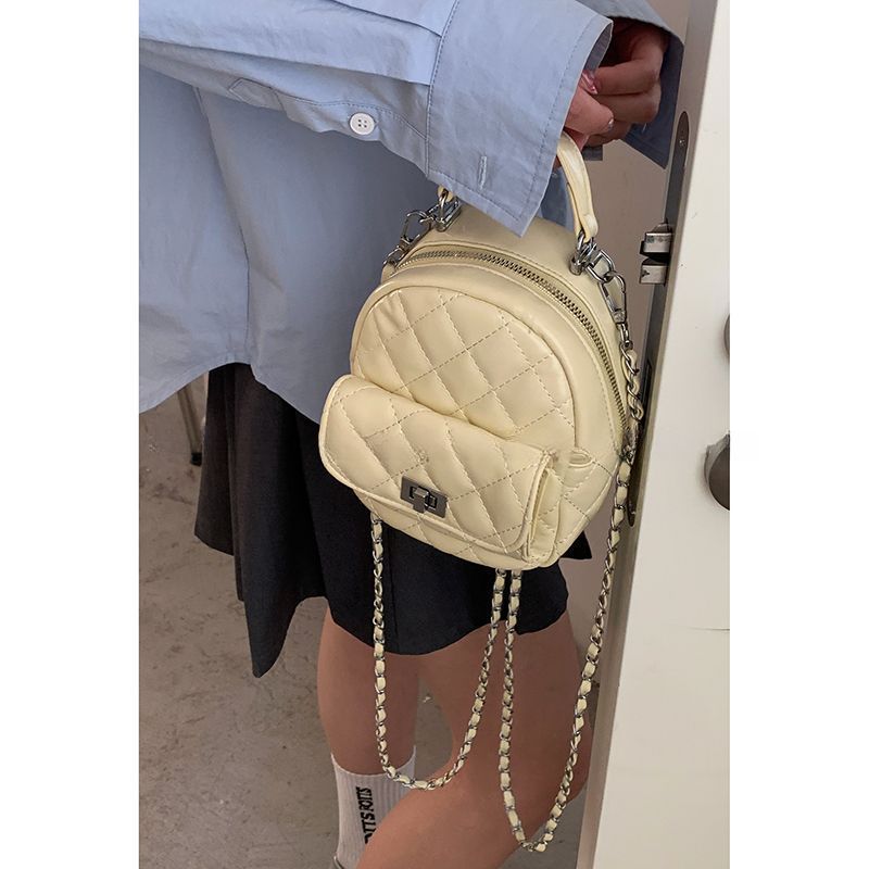 Fall/Winter New Versatile Small Backpack Travel Fashion Chain Bucket Bag For Women_voghion.com
