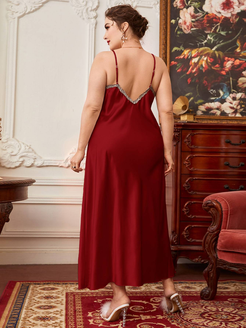 Plus-size pajama slip dress, thin and fashionable lace-trimmed nightgown, long silk-like casual loungewear._voghion.com