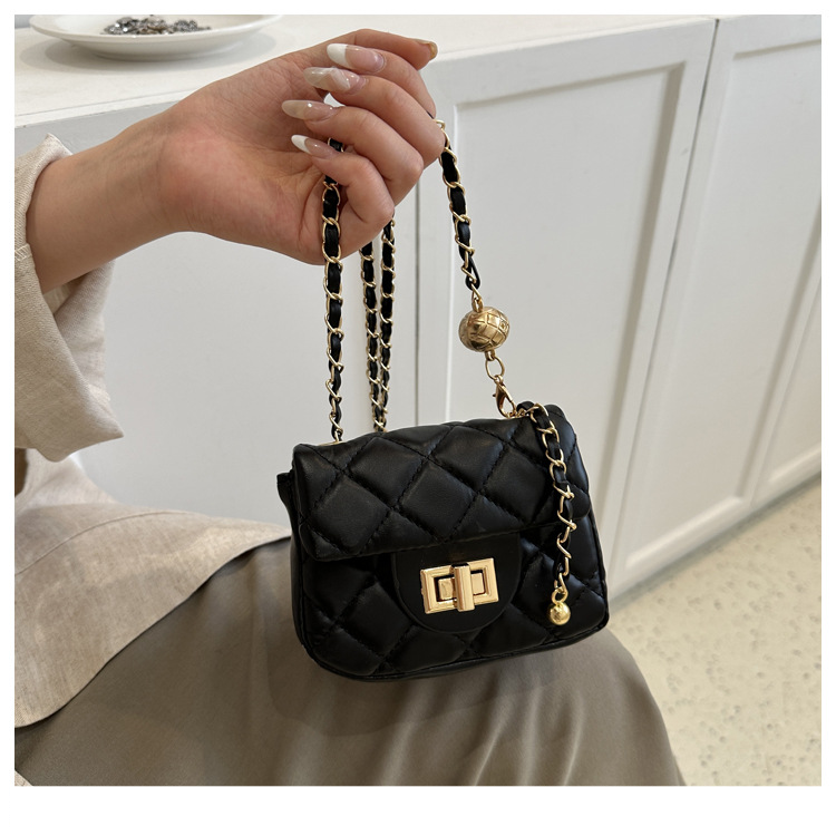 Women's Crossbody Bags Diamond Chain Mini Small Bag Lock Handbag Fashion Simple Shoulder Slung Small Bag Tide._voghion.com
