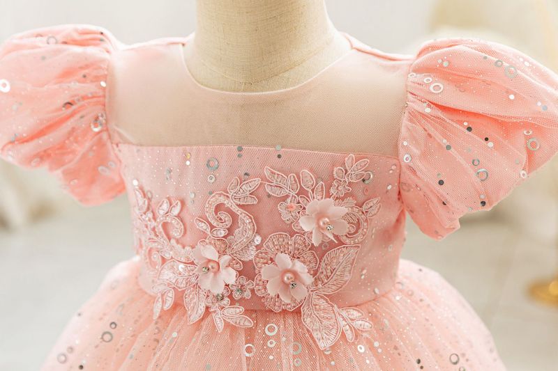2024 nouvelle robe d'hôte pour enfants robe de soirée pour fille de fleur d'un an robe de princesse florale à manches bouffantes robe en gaze en stock_voghion.com