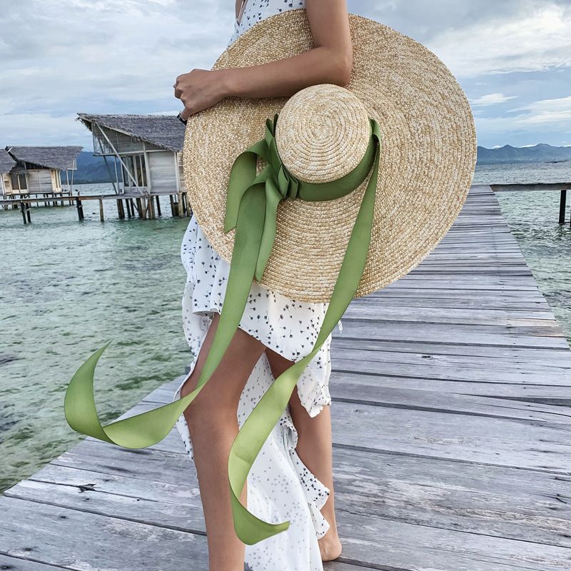 Vendita calda Vendita calda 15/18cm Cappelli da spiaggia a tesa larga per le donne Elegante romantico Grande cappello da sole con protezione UV con cravatta al collo Oversized Flat Top_voghion.com