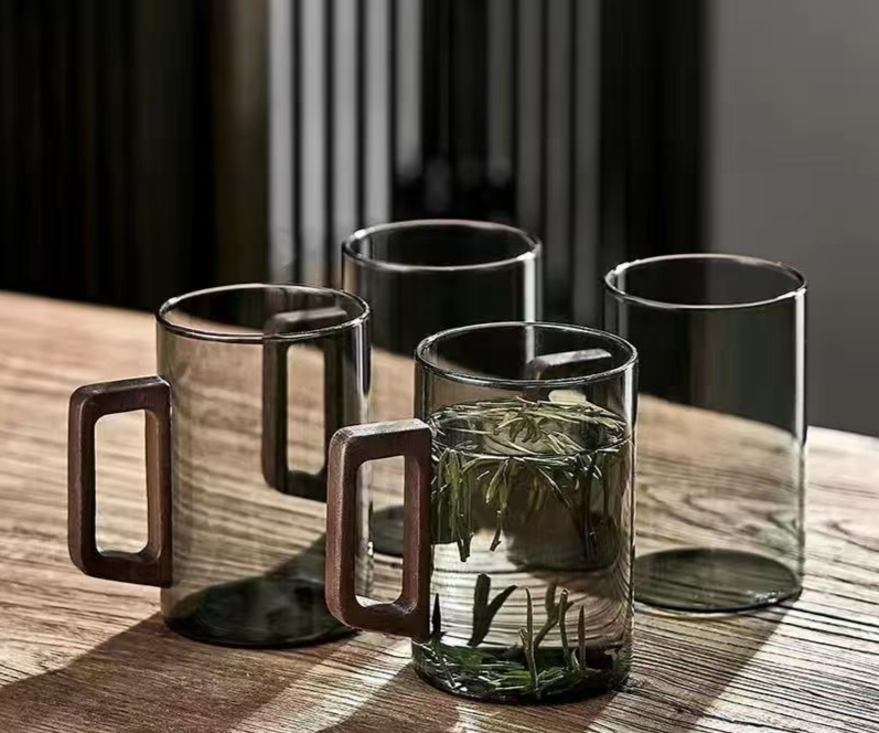 Trinkgeschirr für den Ostertag, Glas mit Holzgriff, grau, hitzebeständiges Glas, Teetrennung im Büro, chinesische Teetasse, persönliches Glas, Wassertasse_voghion.com