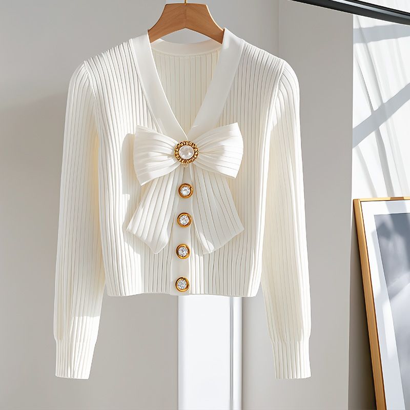 Damenbekleidung Herbst Promi Damenbekleidung Stil weißer langärmeliger Strickpullover modischer High-End-Chic-Schleife dünner Pullover_voghion.com
