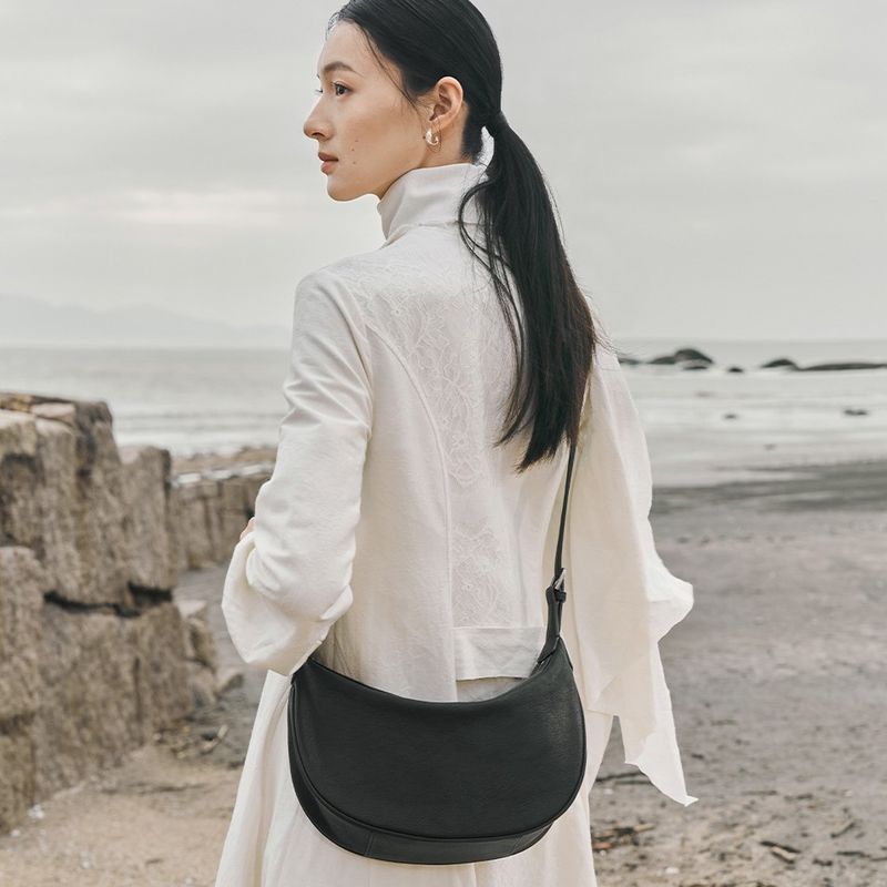 Borsa a tracolla da donna in vera pelle Hobbes Style a forma di mezzaluna, autunno/inverno 2025, alla moda e versatile, casual, per tutti i giorni_voghion.com