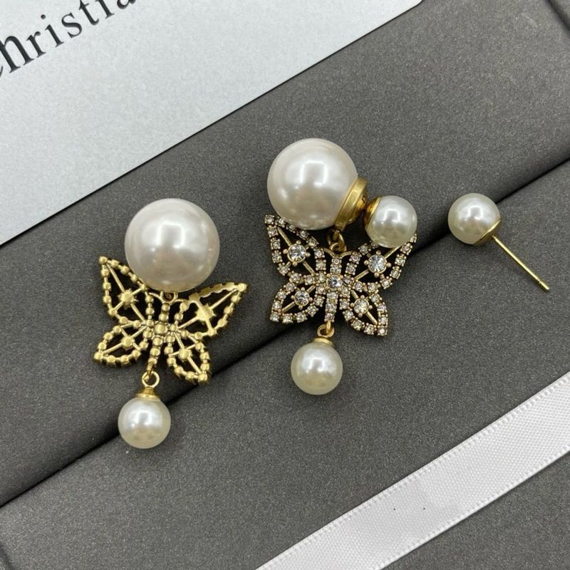 New Butterfly Pearl Earrings In Size Temperament, Fashionable Ins French Earrings, Light Luxury, Versatile And High-End_voghion.com