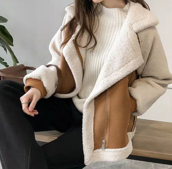 Blouson moto femme ample et polyvalent en daim avec fourrure intégrée_voghion.com