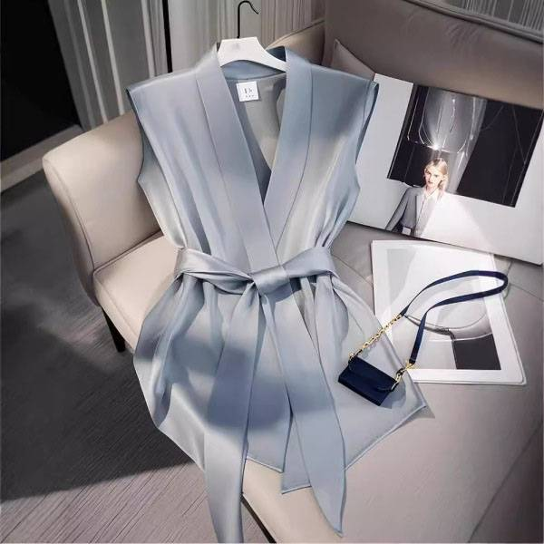 Abbigliamento da donna Top di alta qualità Temperamento unico e bello Vita Camicia azzurra chiara_voghion.com