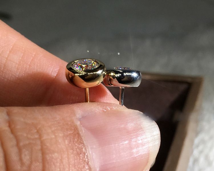 Nuovi orecchini a bottone in argento placcato S con zirconi bianchi taglio rotondo in oro rosa 14 carati_voghion.com