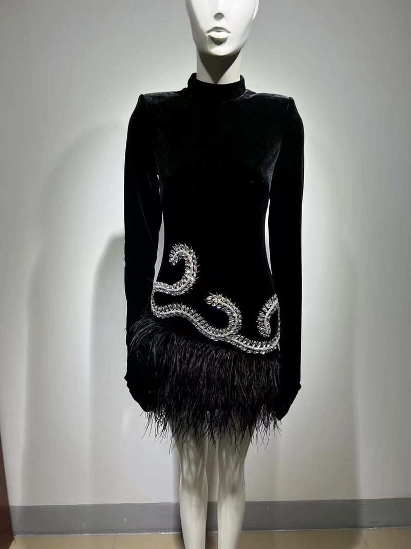 Damenbekleidung Schwarzer Samt Einteilige Handschuhe Lange Ärmel Feder Diamantbesetztes schmales Kleid Temperament Party Abendkleid_voghion.com
