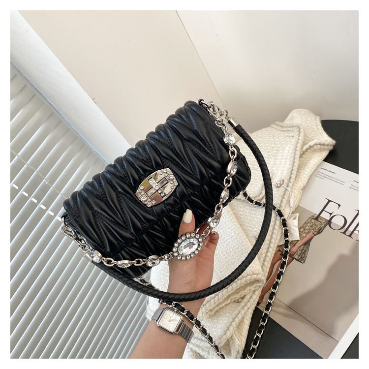 Fashionable and versatile niche chain bag one shoulder pleated diamond small fragrance style net celebrity ladies small bag ins shoulder bag_voghion.com