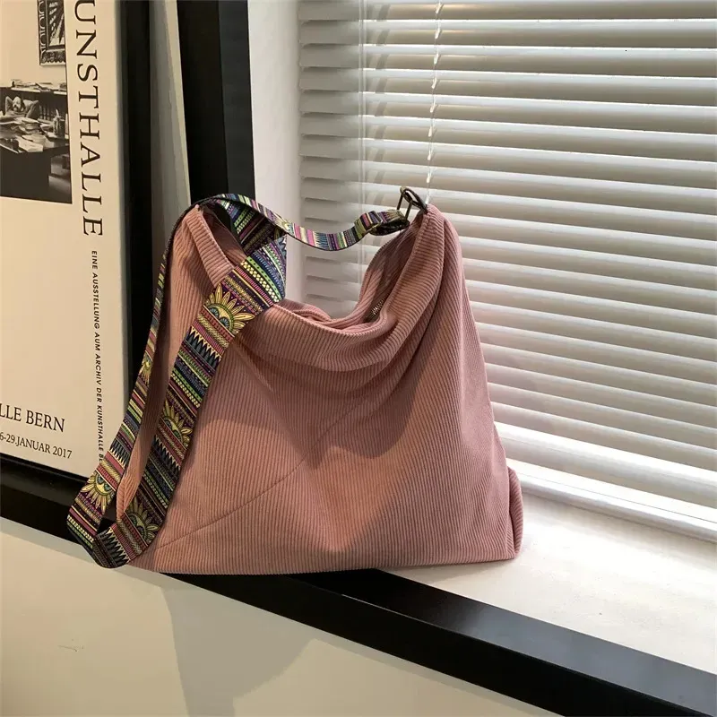 Borsa a tracolla grande in velluto a coste da donna, casual, con fodera in tela, in tessuto solido, con cerniera, a forma di croce, 241112_voghion.com