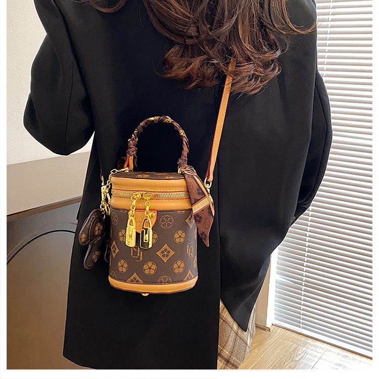 Borsa a secchiello stampata per donna 2024 borsa alla moda borsa a tracolla cilindrica versatile tendenza_voghion.com