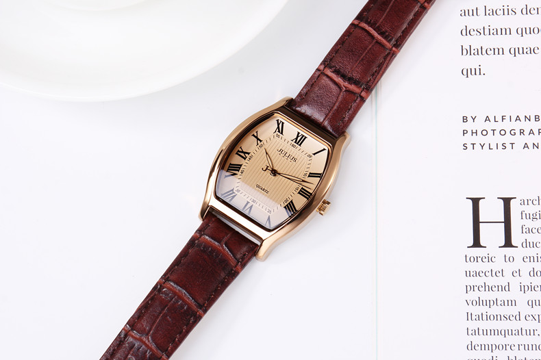 Orologio da coppia elegante alla moda Romanico semplice Cinturino in pelle di alta qualità regalo Orologio da lavoro casual al quarzo impermeabile a forma di botte di vino_voghion.com